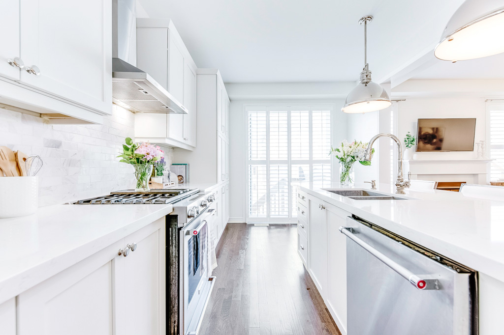 Design a Stunning Kitchen (on a&nbsp;Budget)!