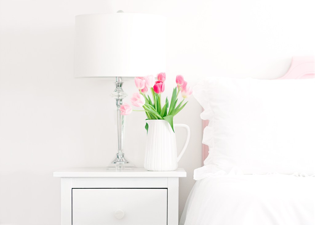 How to Refresh Your Bedroom for&nbsp;Spring
